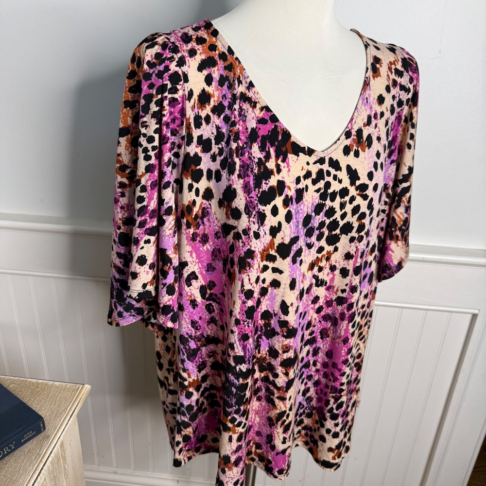 Dear Scarlett Womens XL Purple Pink Abstract Animal Print V-Neck Flutter Top - Picture 2 of 7